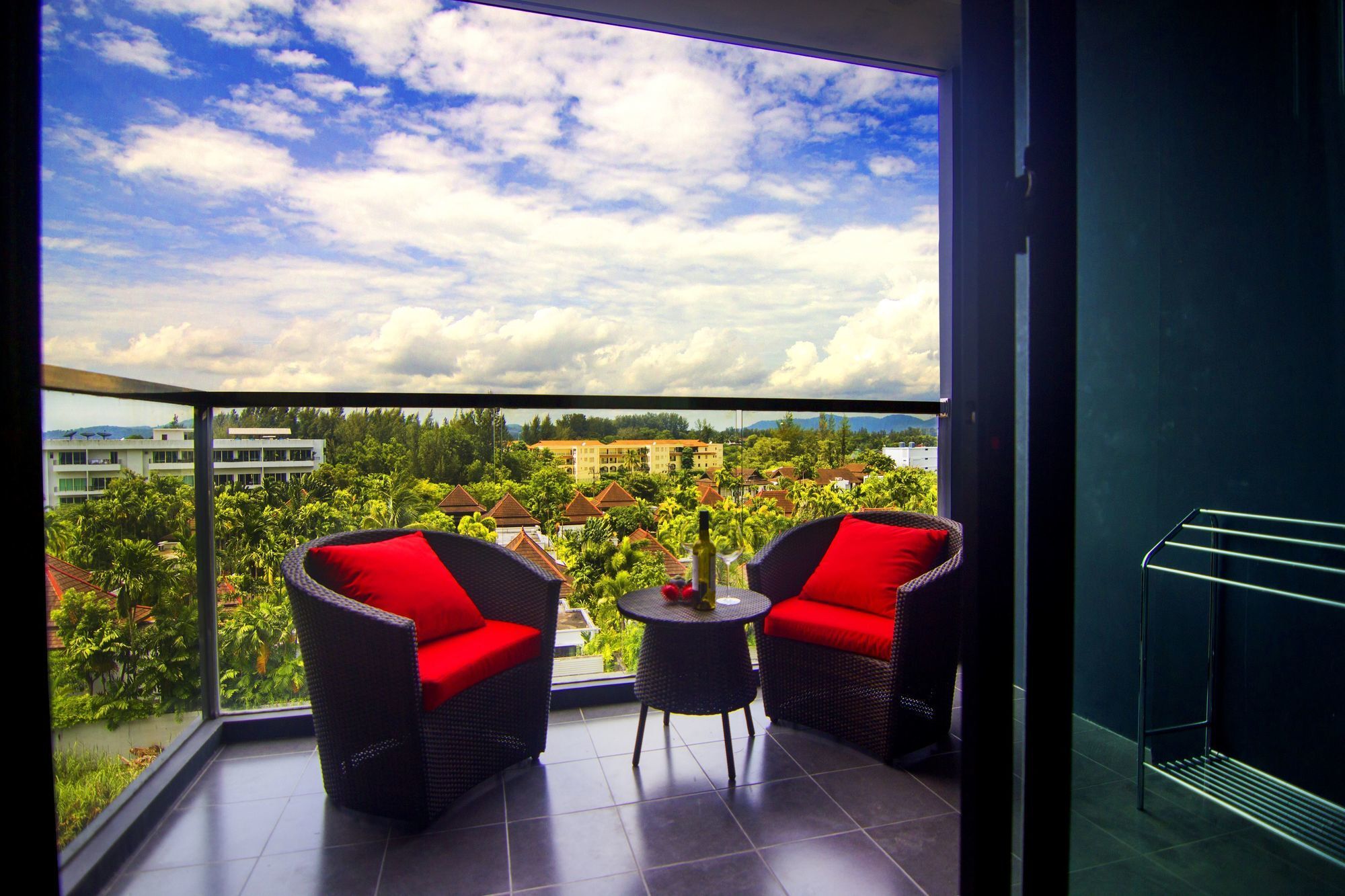 The Aristo By Holy Cow 201 Apartment Phuket Ngoại thất bức ảnh